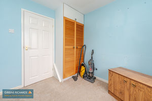 Bedroom- click for photo gallery